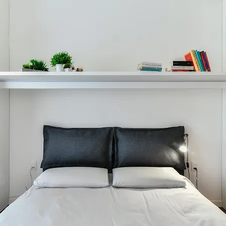 Apartment Joivy Superb Flat With Balcony Como