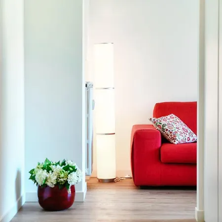 Joivy Superb Flat With Balcony Apartment Como