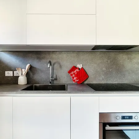 Joivy Superb Flat With Balcony * Como